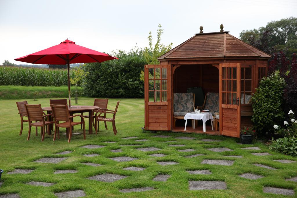 Weir Mill Farm Bed and Breakfast Cullompton Buitenkant foto